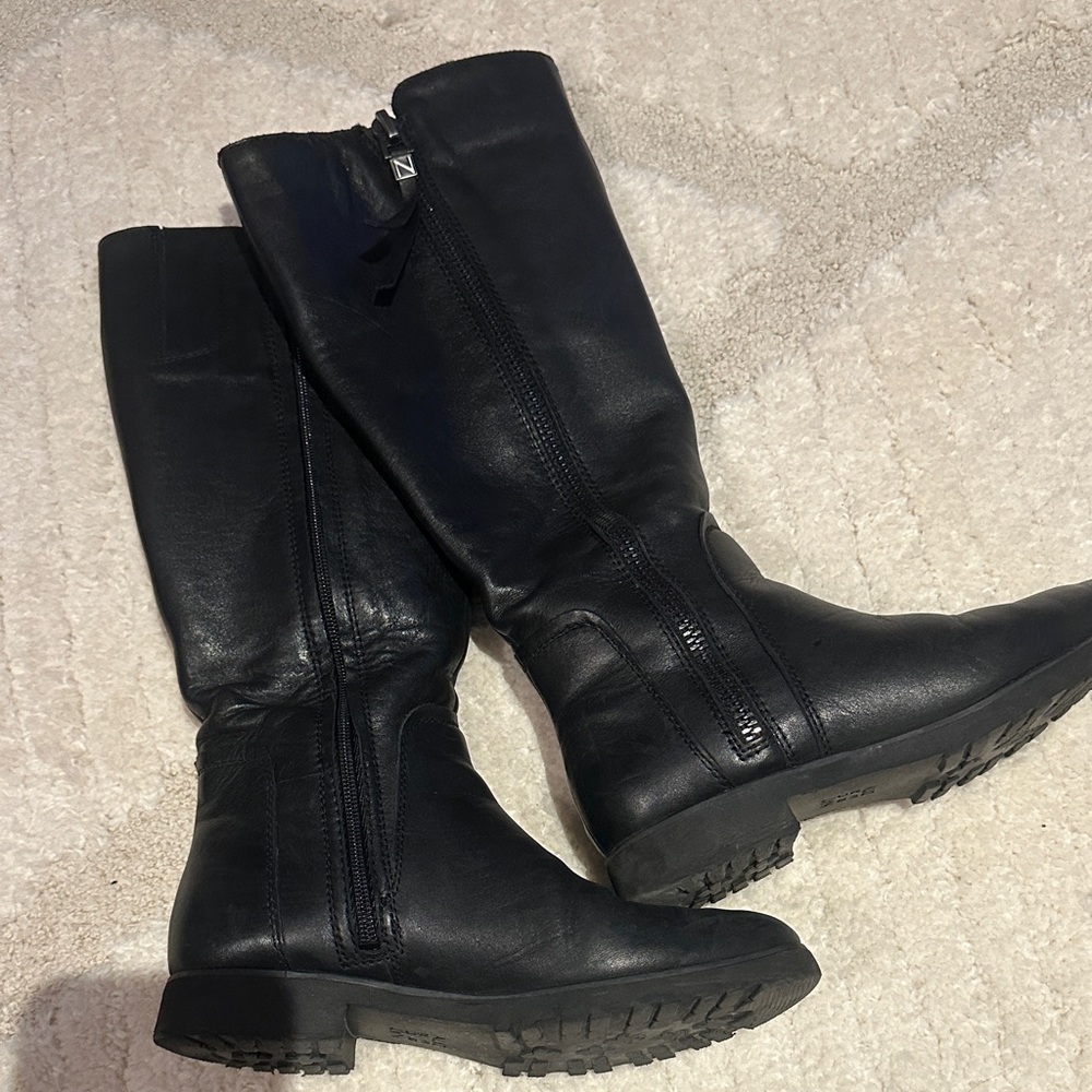 Naturalizer Black Leather Winter Boots
